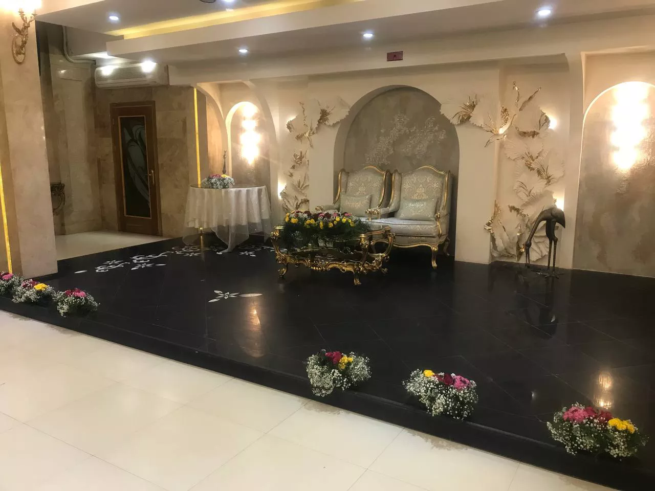 نمای سالن عقد